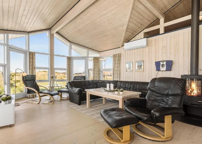 With A Fireplace 09 Сasa de vacaciones *