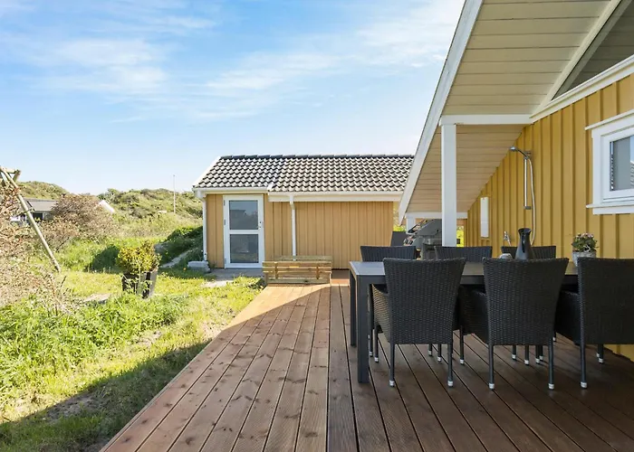 Сasa de vacaciones With A Fireplace 09 *